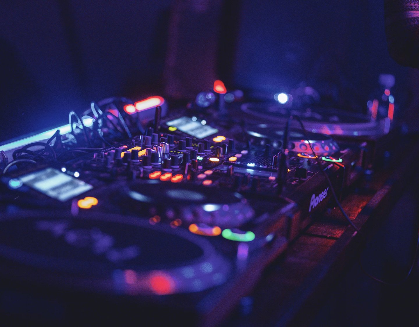 Celestial Lights Descend on Eveny